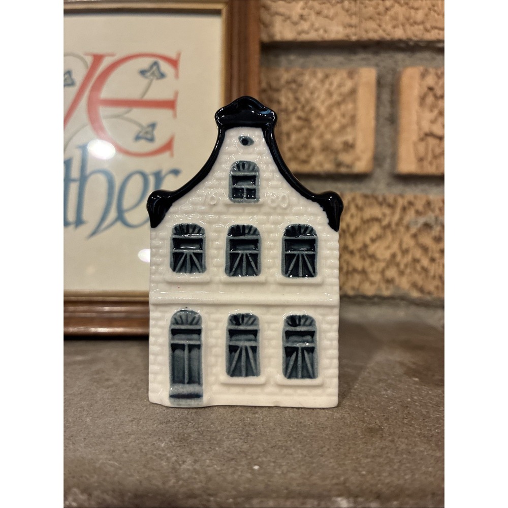 KLM BOLS Blue Delft House Miniature No. 5 Empty Bottle